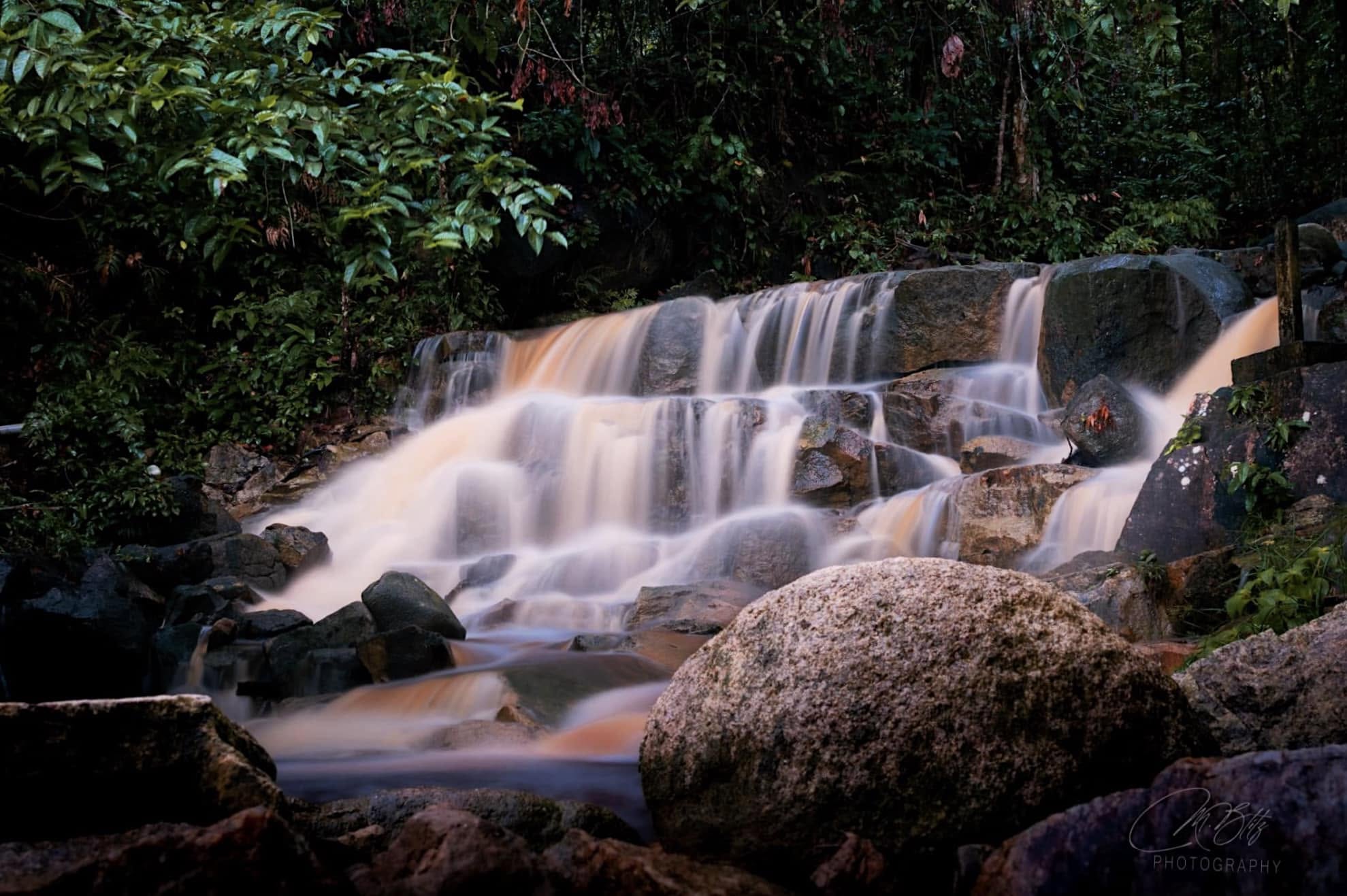 Teperu and Baracara Falls One-Day Adventure